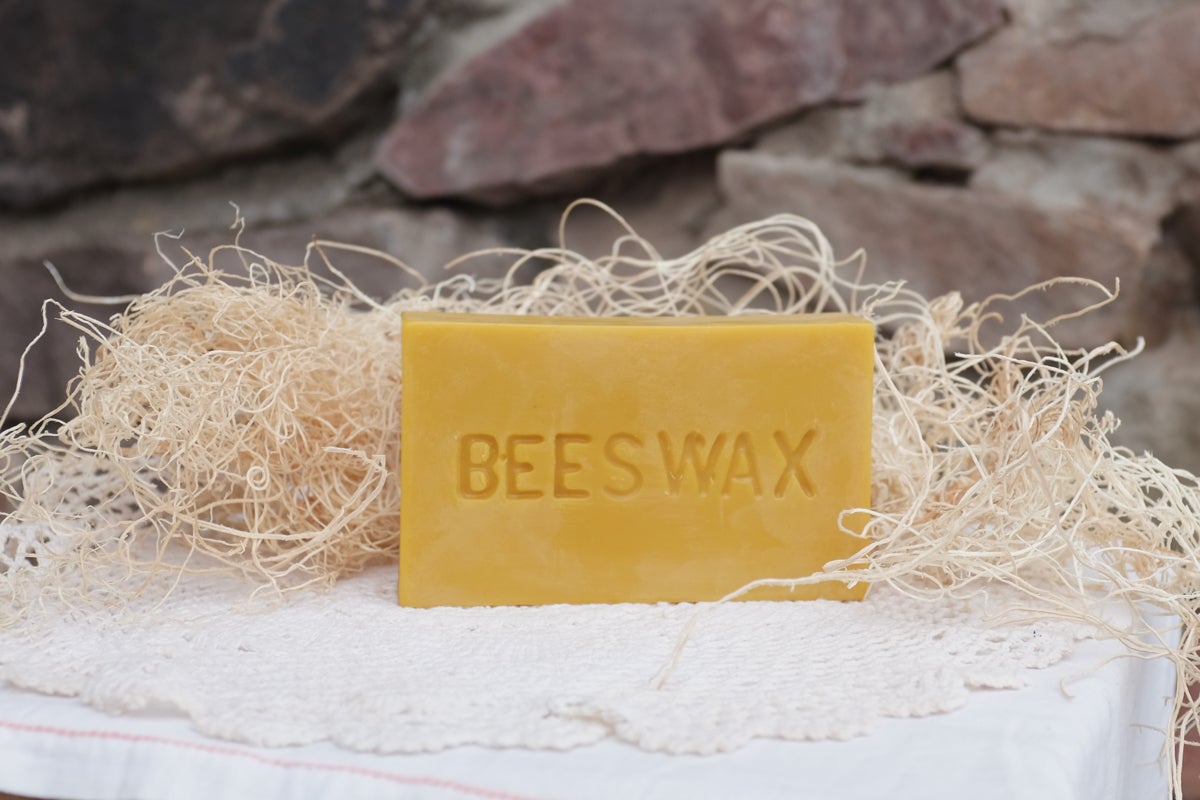 100% Pure Beeswax Block 28g/1oz for lubricating saw blades, steel, wood